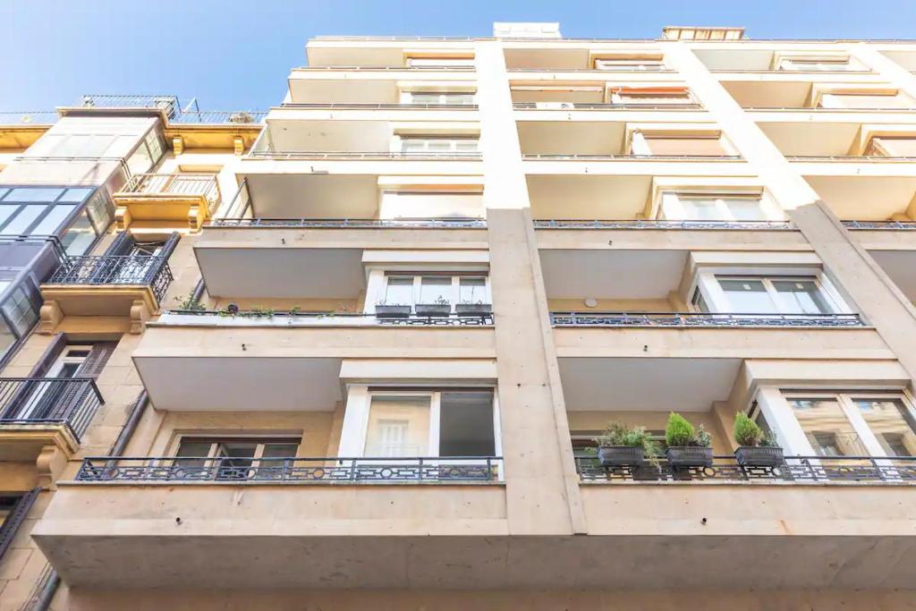 The building in which Az apartmant is located