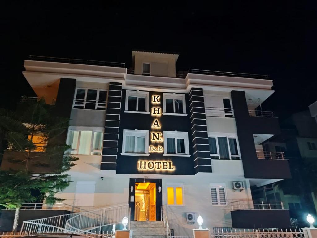 Budova, kde se aparthotel nachází