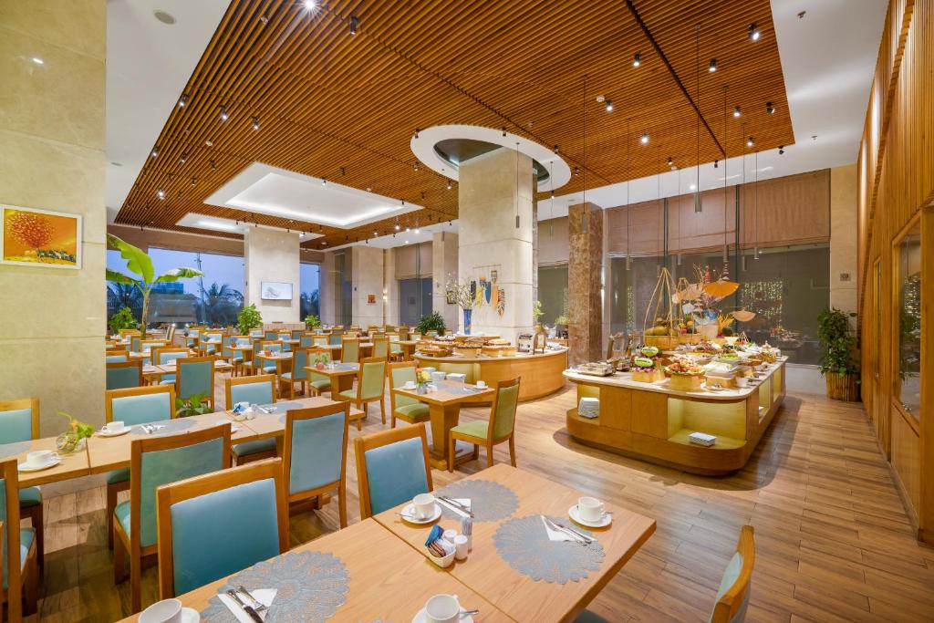 Restaurace v ubytování Diamond Sea Hotel