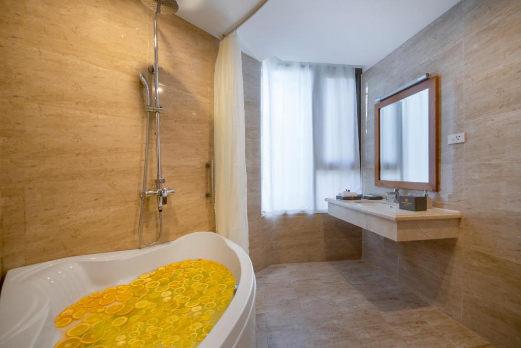 Koupelna v ubytování Diamond Sea Hotel