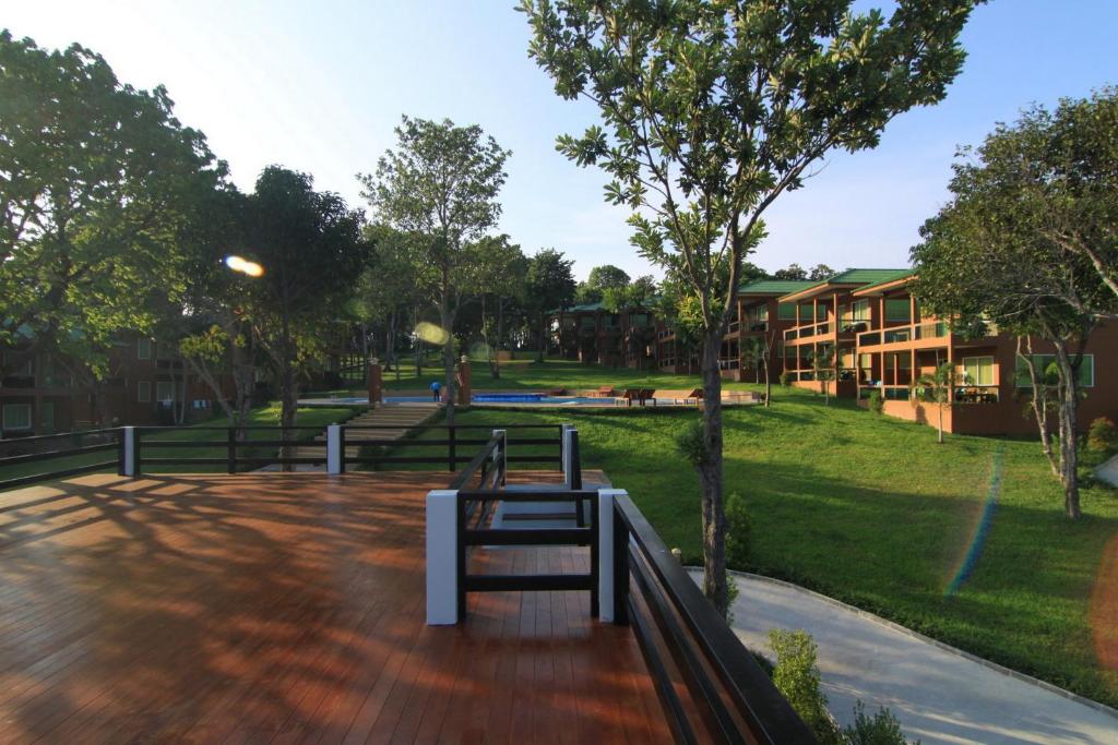 Zahrada ubytování Mountain Resort Koh Lipe