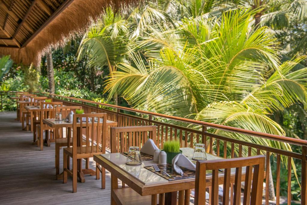 Zahrada ubytování Komaneka at Rasa Sayang Ubud