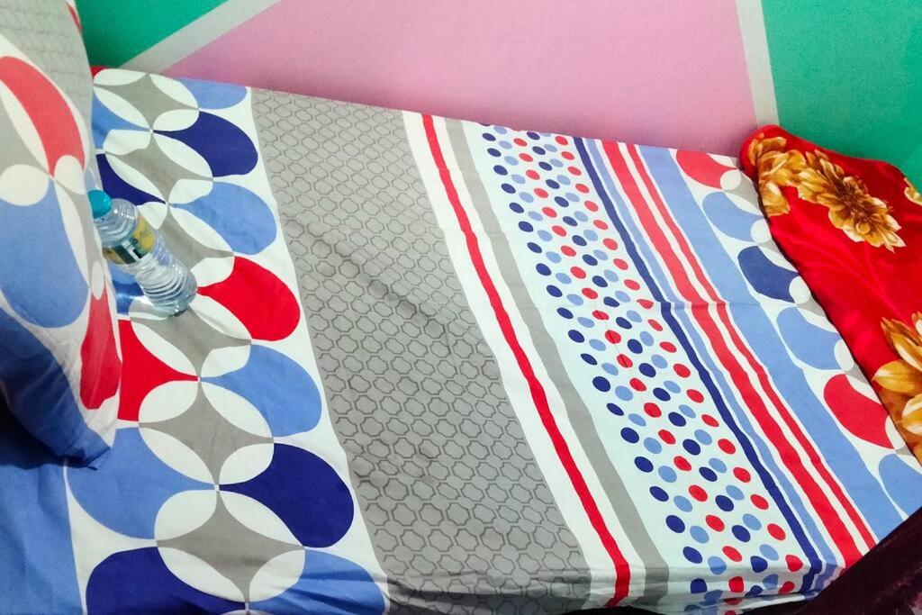 Sharaf DG Metro partition Private room very very small – Flat 39-01#