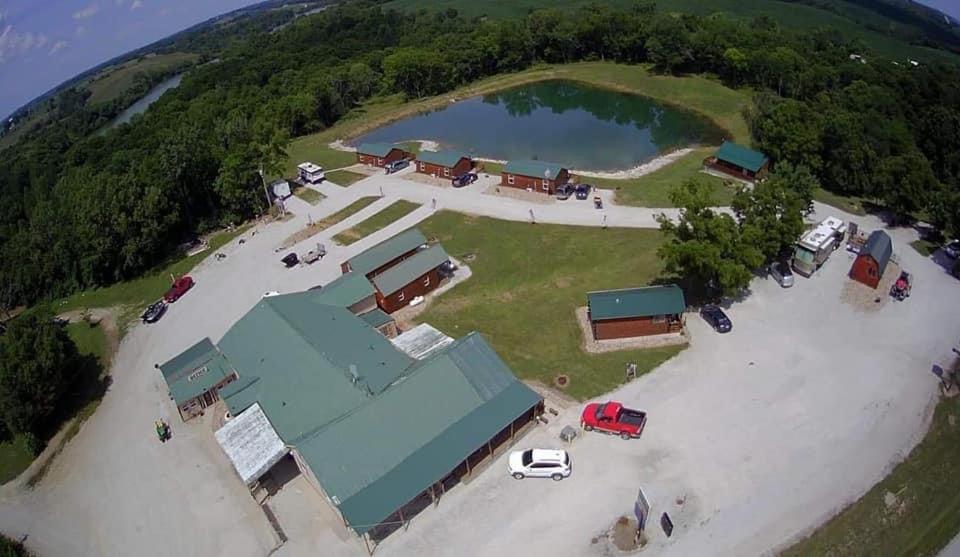 Country Cabins Hotel, Chariton (updated prices 2024)