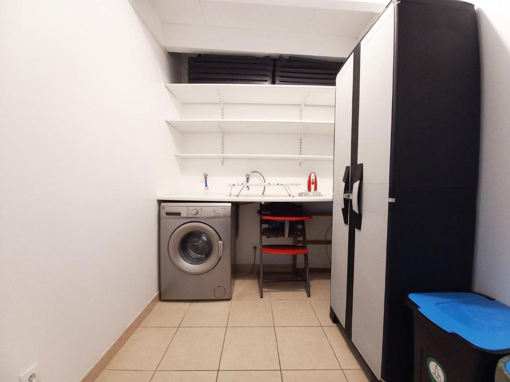 Kuchyňa alebo kuchynka v ubytovaní Gîte Les Cerisiers