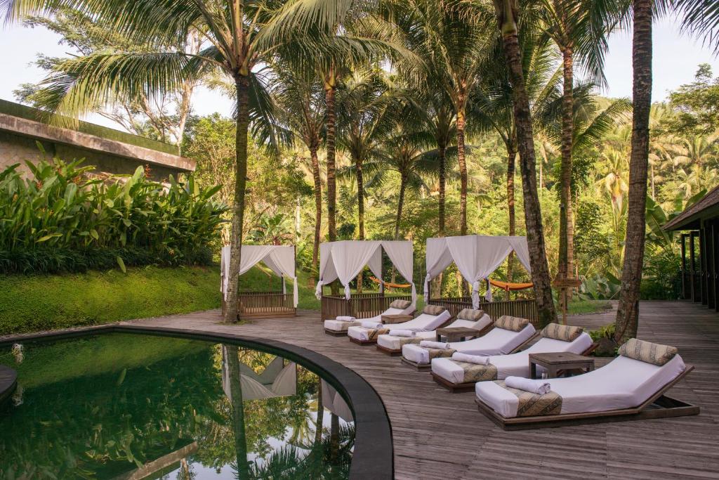 Zahrada ubytování Komaneka at Bisma Ubud