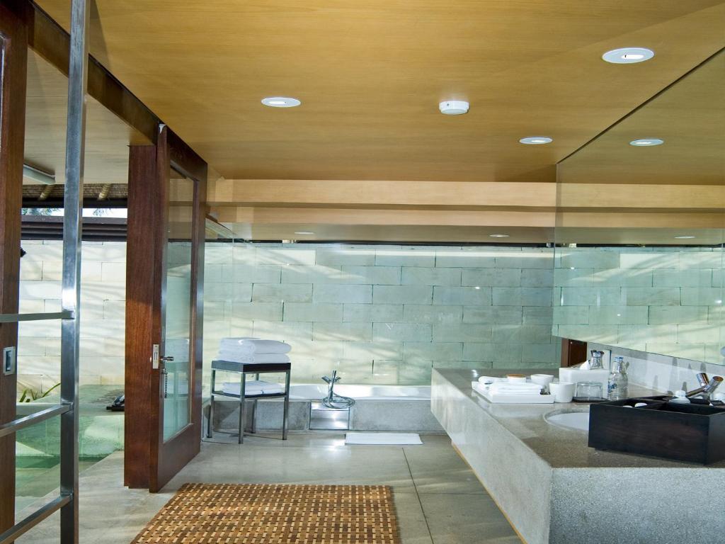 The Bale Nusa Dua by LifestyleRetreats - 9