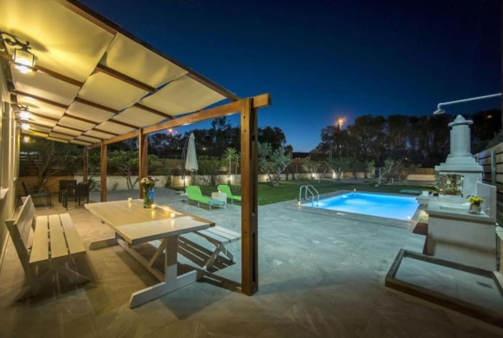 CRETAN VILLA OLIVIA, Karteros (updated prices 2024)