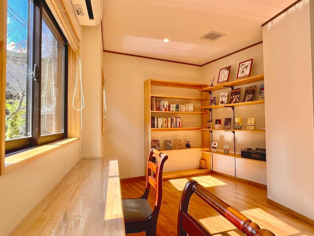 Posezení v ubytování Tsutaya Ryokan