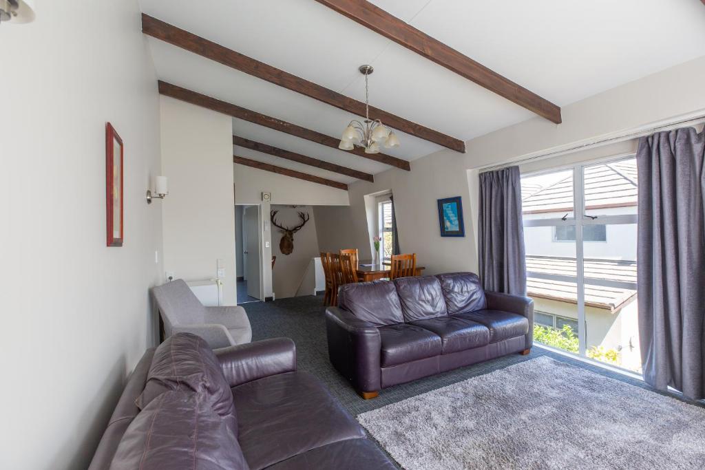 Lake Breeze Motel - Resim 12