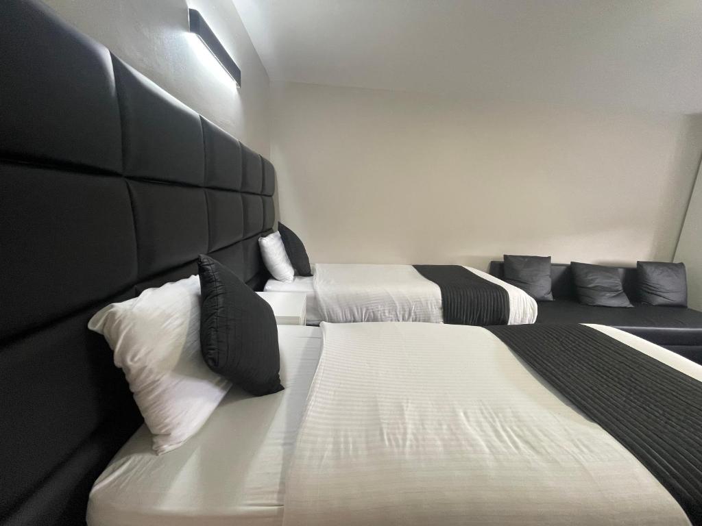MAYS APARTMENTS Studio Apartment near city centre, FREE Parking