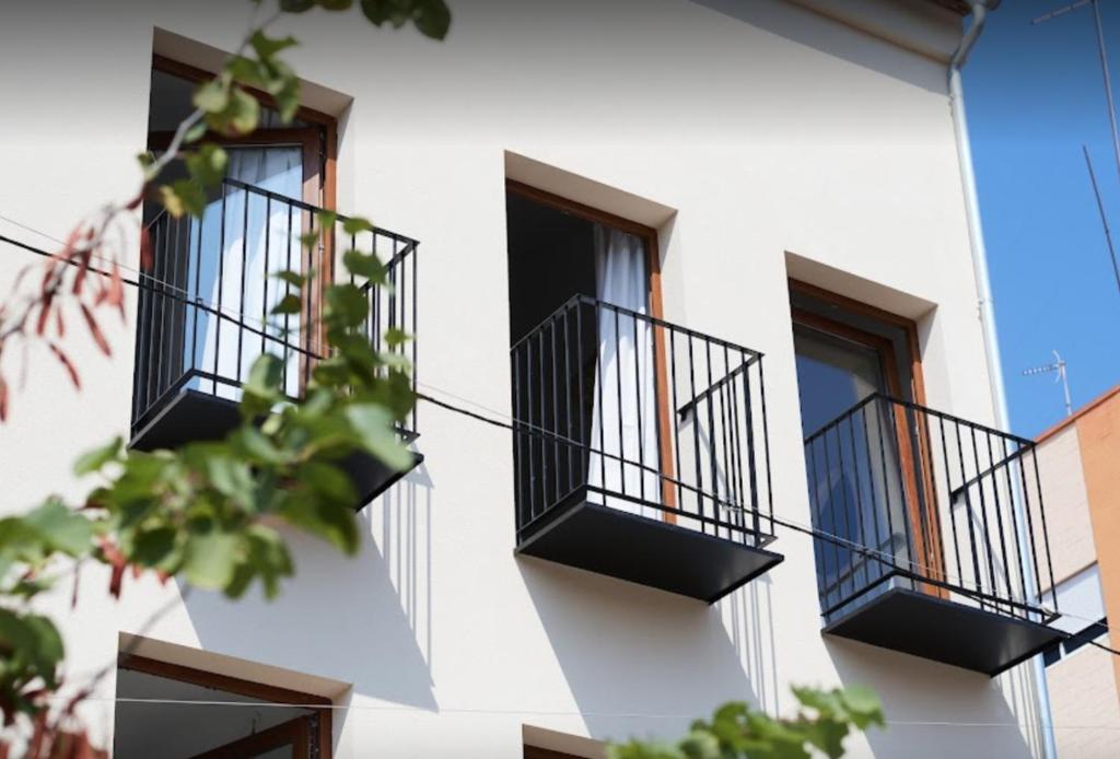 Slow Home Apartments - 5