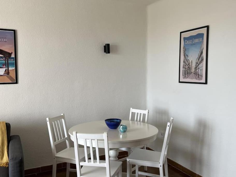 Posedenie v ubytovaní Casa Mercedes 2 bedroom apartment Where beach and city meet BY NAMASTE ELITE