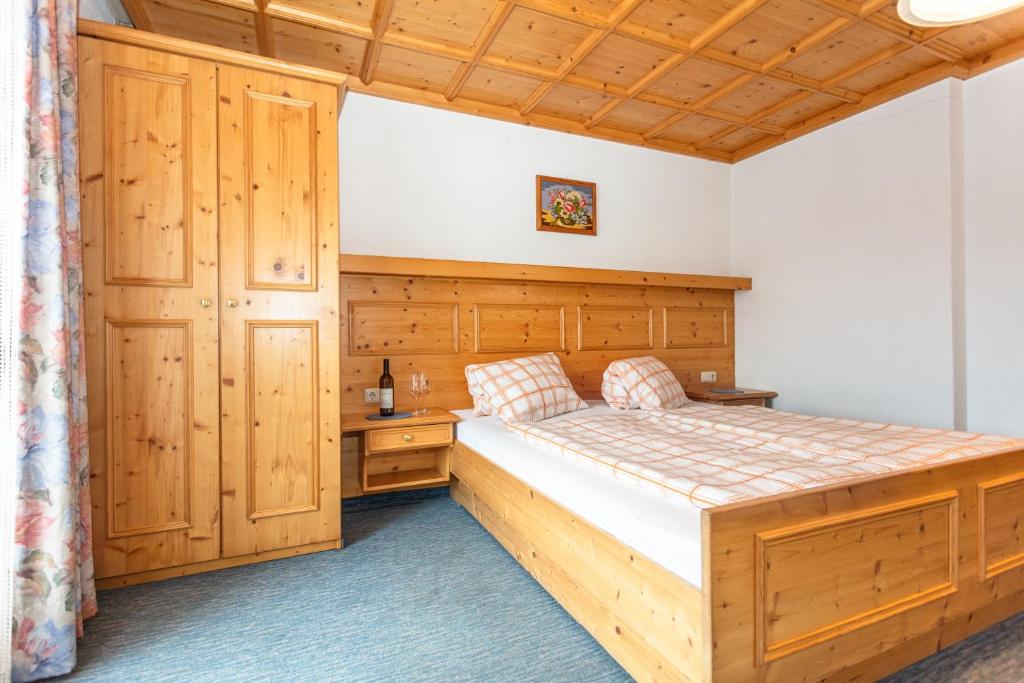 Postel nebo postele na pokoji v ubytování lechner living apartments