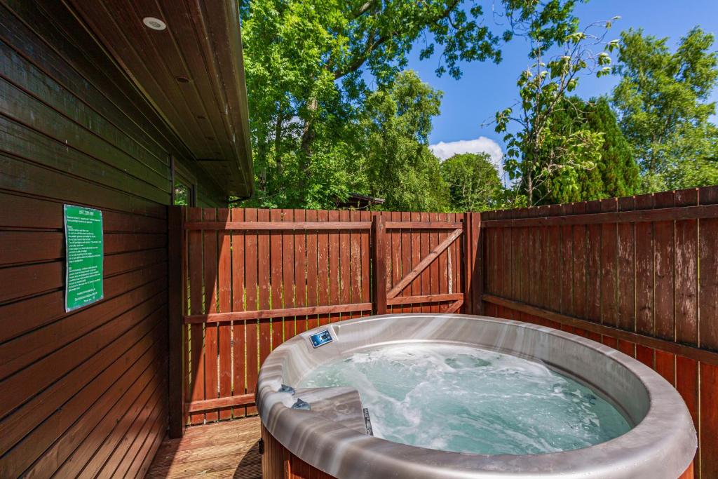 Bluebell Lodge 3 With Hot Tub Newton Stewart Updated 2024 Prices