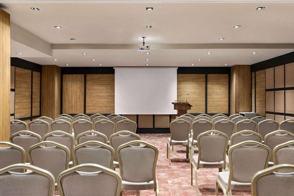 Konferenční prostory v ubytování Ramada by Wyndham Erzurum