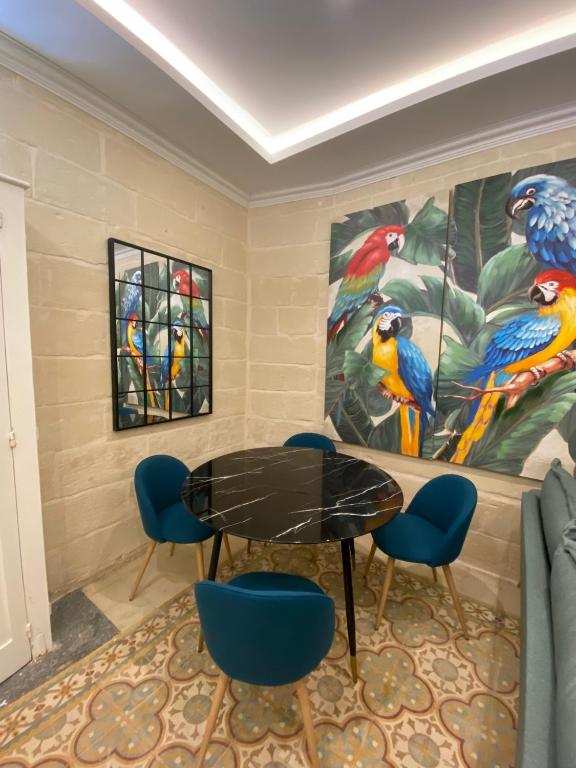 Typical Maltese Maisonette in St.Julians - 13