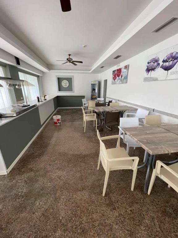 TV a/nebo společenská místnost v ubytování Hotel Franca