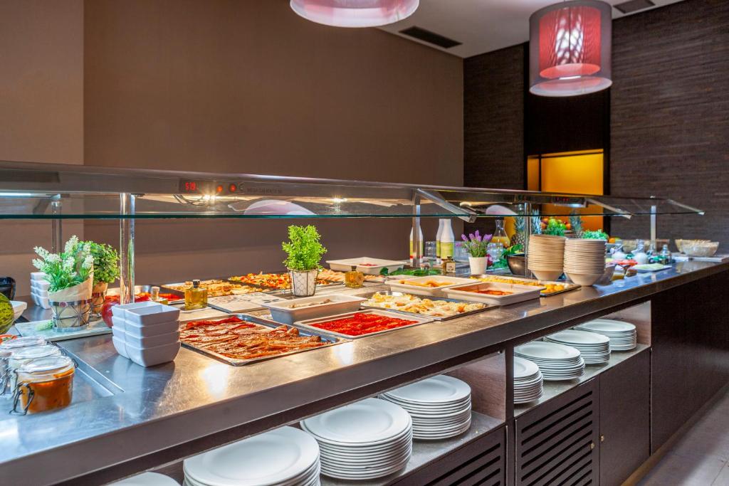 Hotel Macià Real De La Alhambra, Granada – Precios ...
