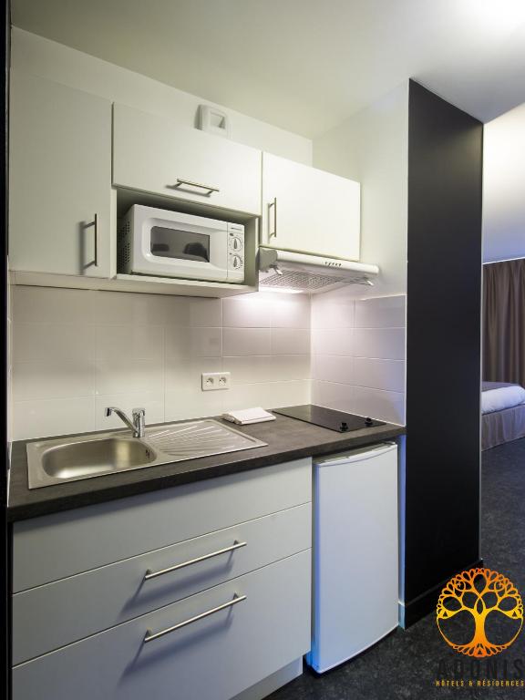 Adonis Dijon Maison Internationale - Resim 28