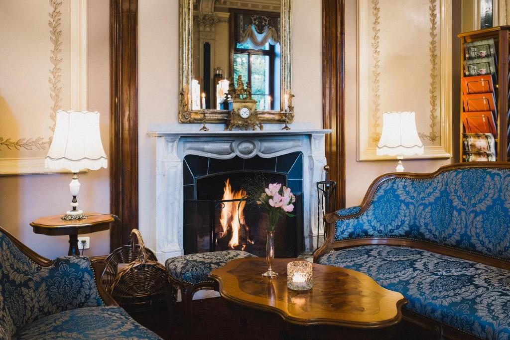 Posezení v ubytování Grandhotel Giessbach