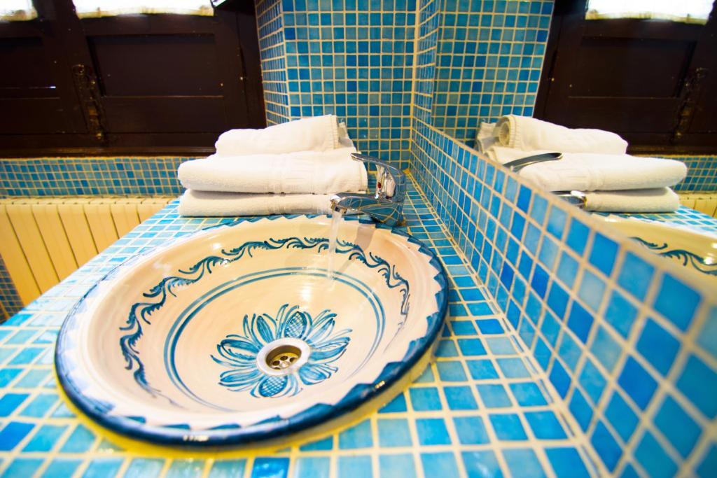 Kúpeľňa v ubytovaní Arteaga Hostal & Baños Arabes Elvira