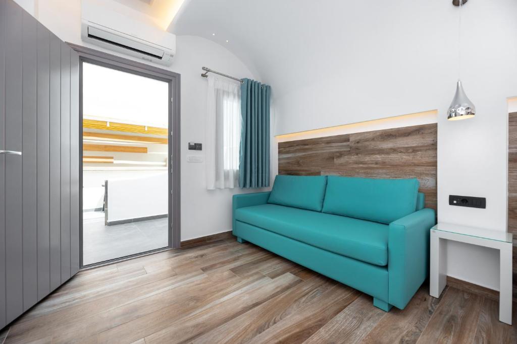 Deluxe Suites Santorini - 5