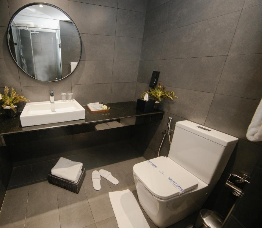 MaRadha Colombo - 19