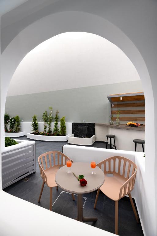 Deluxe Suites Santorini - 19