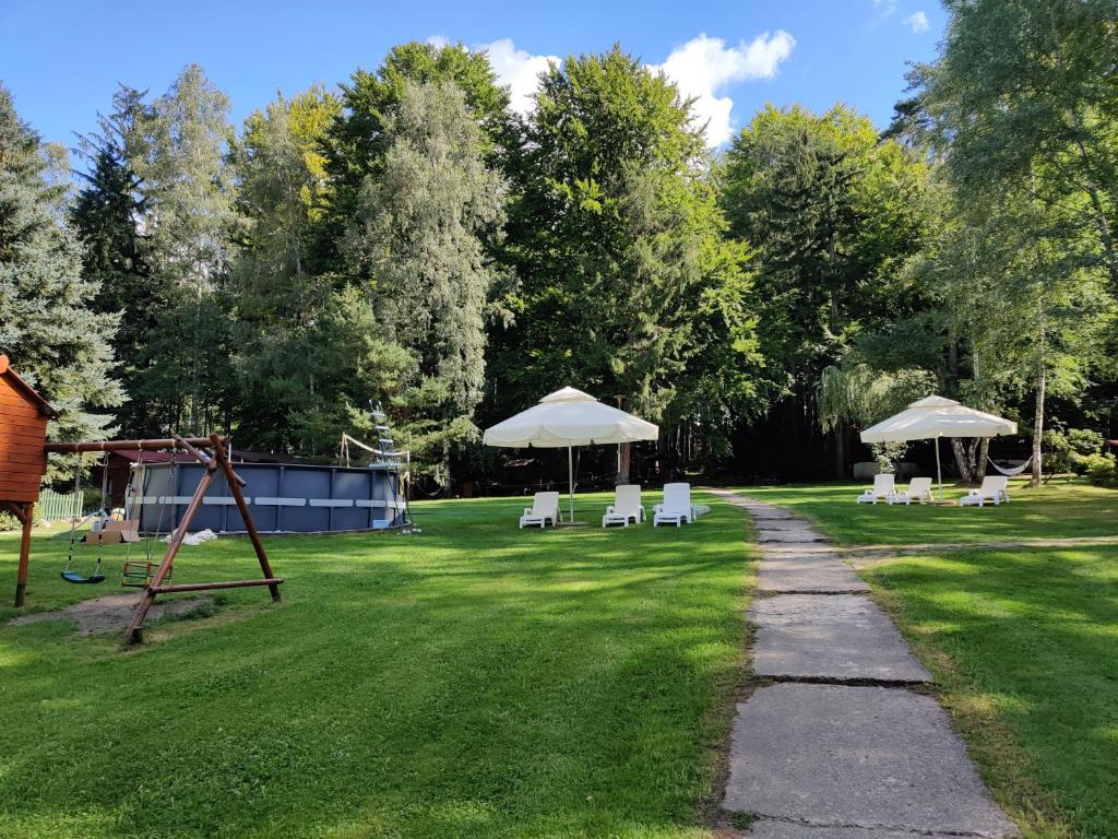 Zahrada ubytování Ośrodek leśny Rajsko w Zapuście