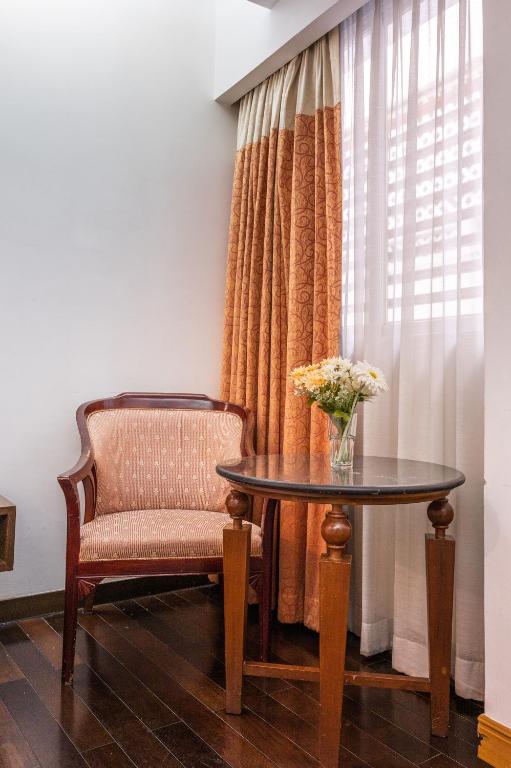 P2 Boutique - Resim 36