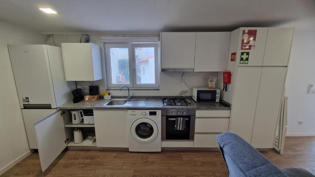 Kuchyň nebo kuchyňský kout v ubytování Santa Cruz Villas