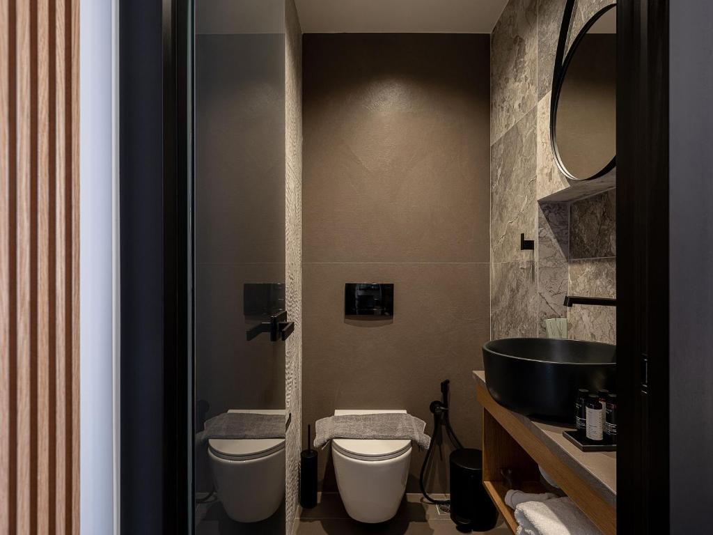 A bathroom at Ethos Suites