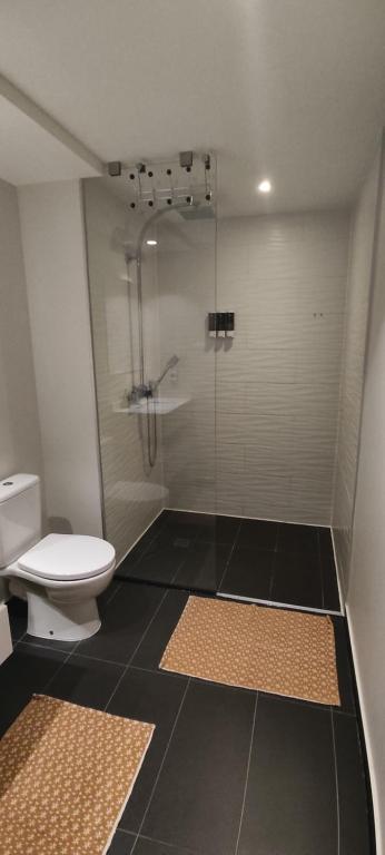 Koupelna v ubytování Charmant F2 à SkyNui, piscine de 25m et vue mer