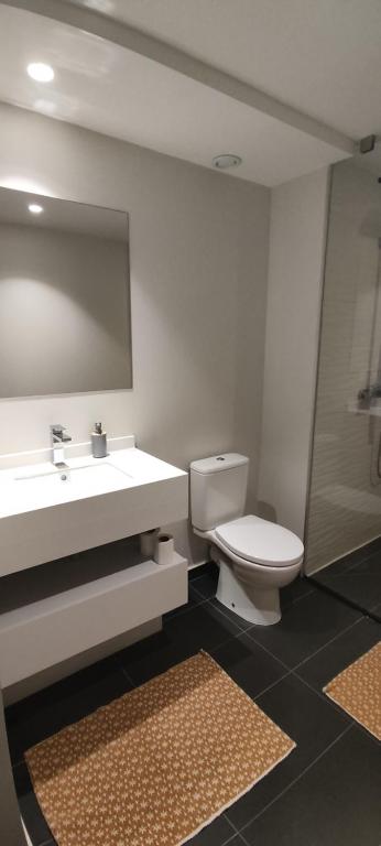 Koupelna v ubytování Charmant F2 à SkyNui, piscine de 25m et vue mer
