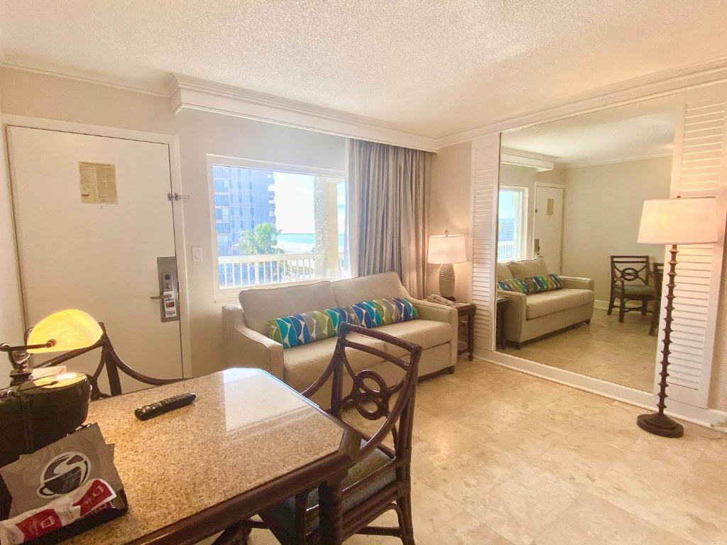 Island Grand at TradeWinds - 标准套房