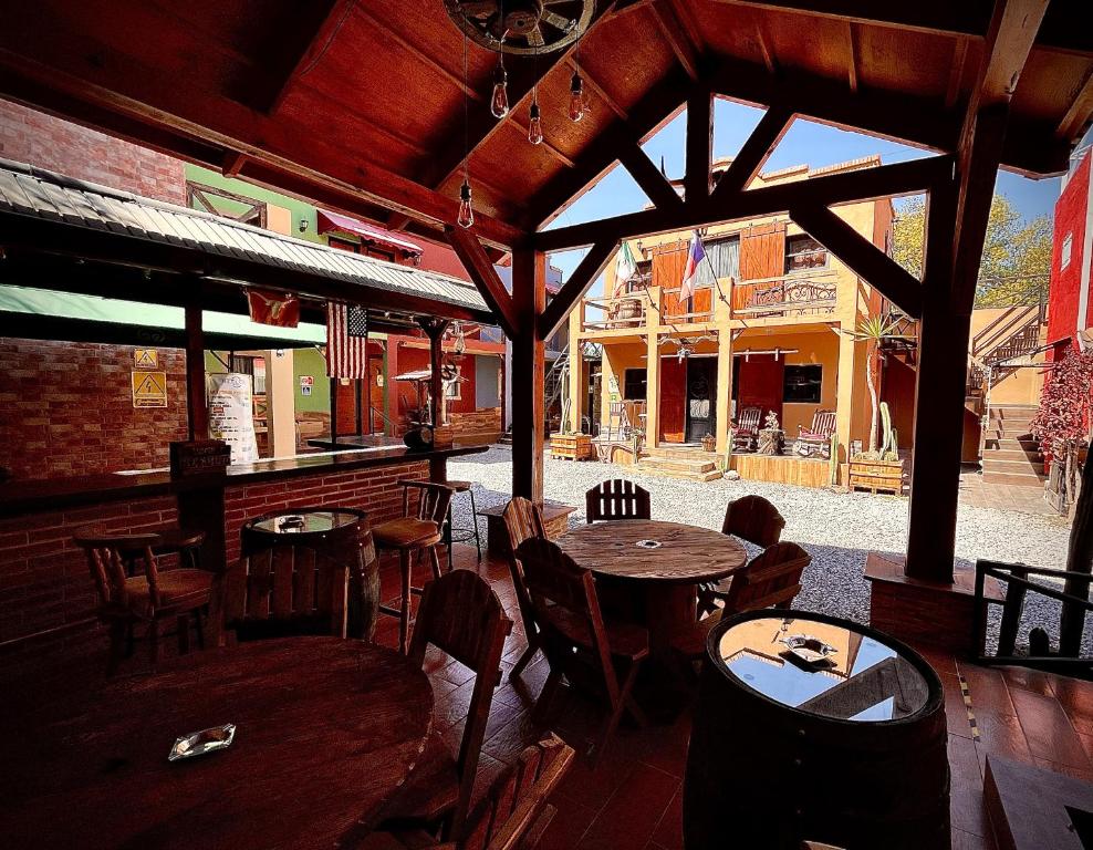Restaurace v ubytování West Refugio