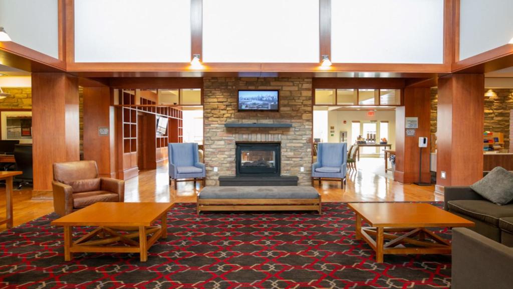 Holiday Inn Express Columbus Airport Easton photo
