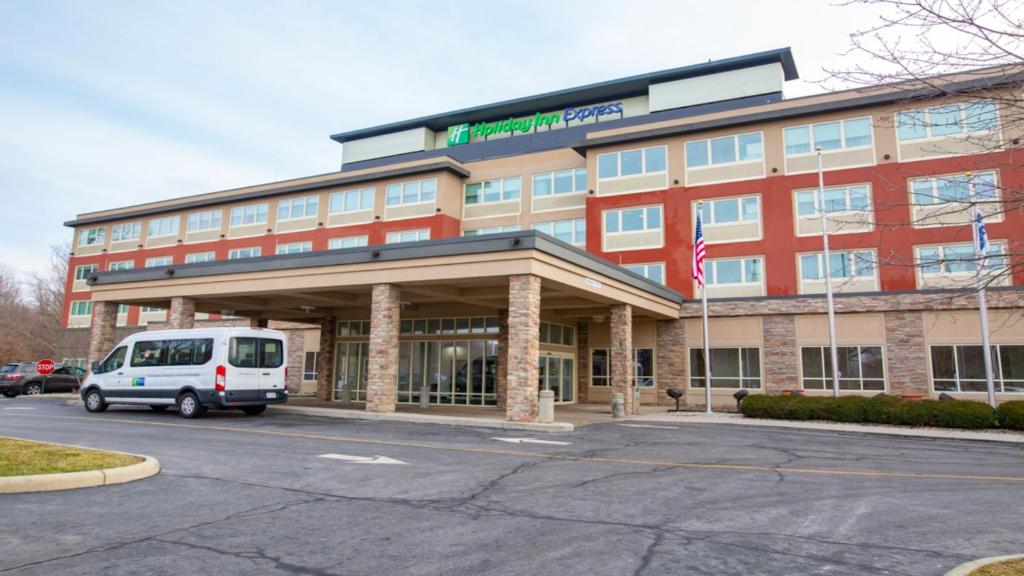 Holiday Inn Express Columbus Airport Easton photo