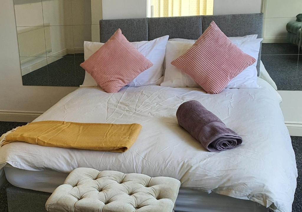 Coventry Luxury House - Housity