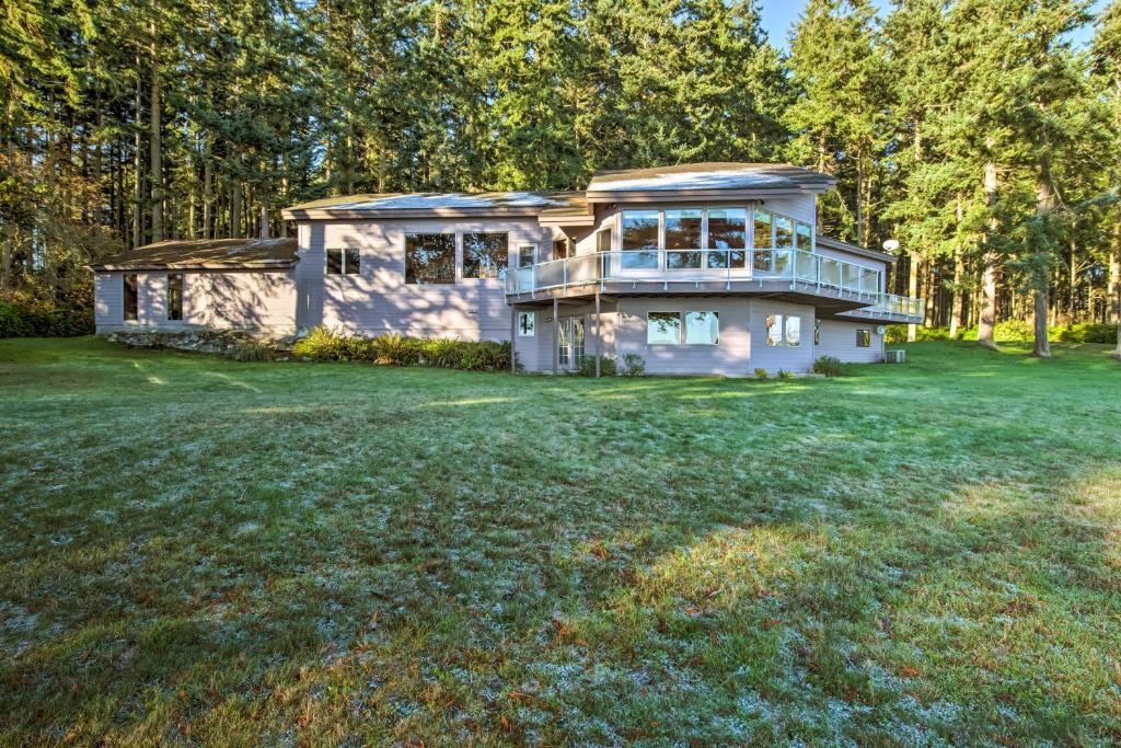 Zahrada ubytování Marrowstone Island Home 20 Mins to Port Townsend!