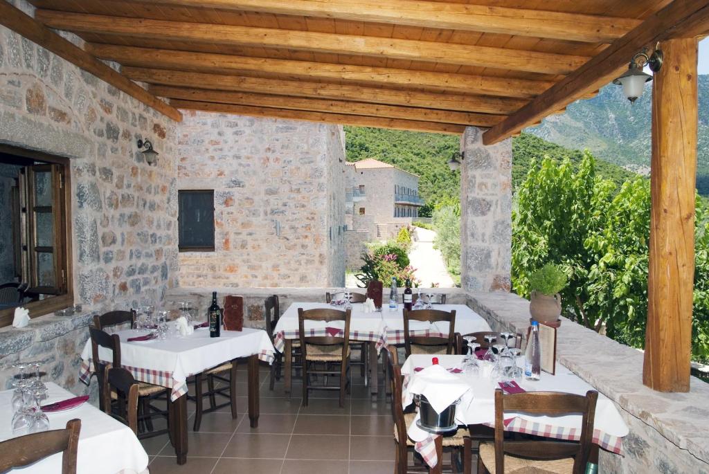 Restaurace v ubytování Smyros Resort