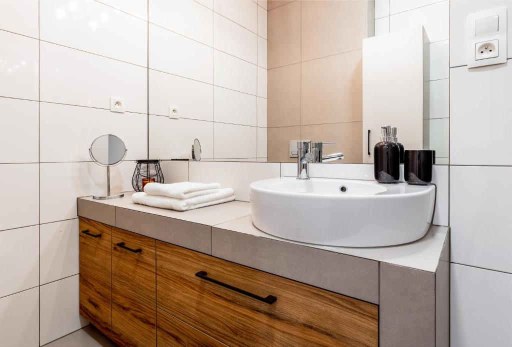 Kúpeľňa v ubytovaní BeeApartments Długosza 11