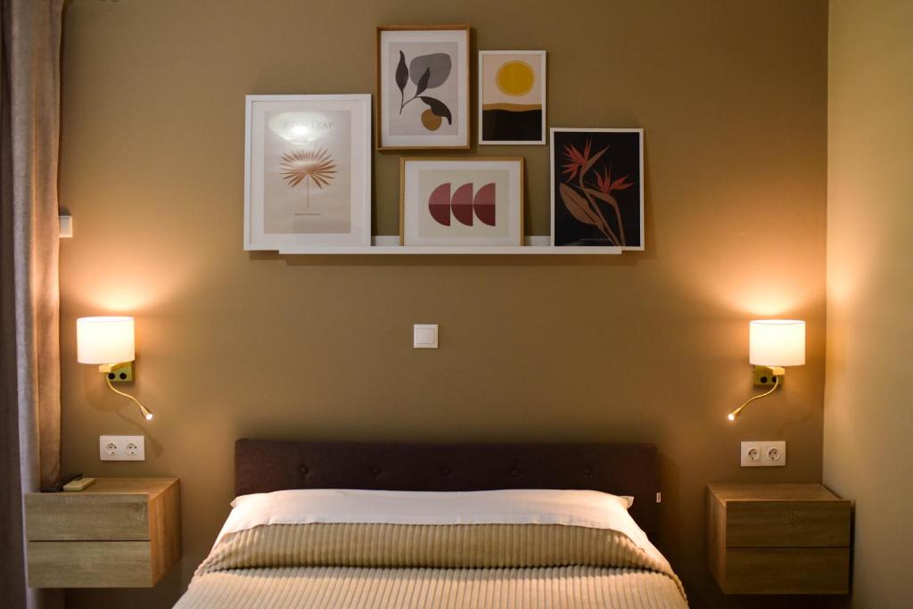 Postel nebo postele na pokoji v ubytování Vasilios Marinos Rooms