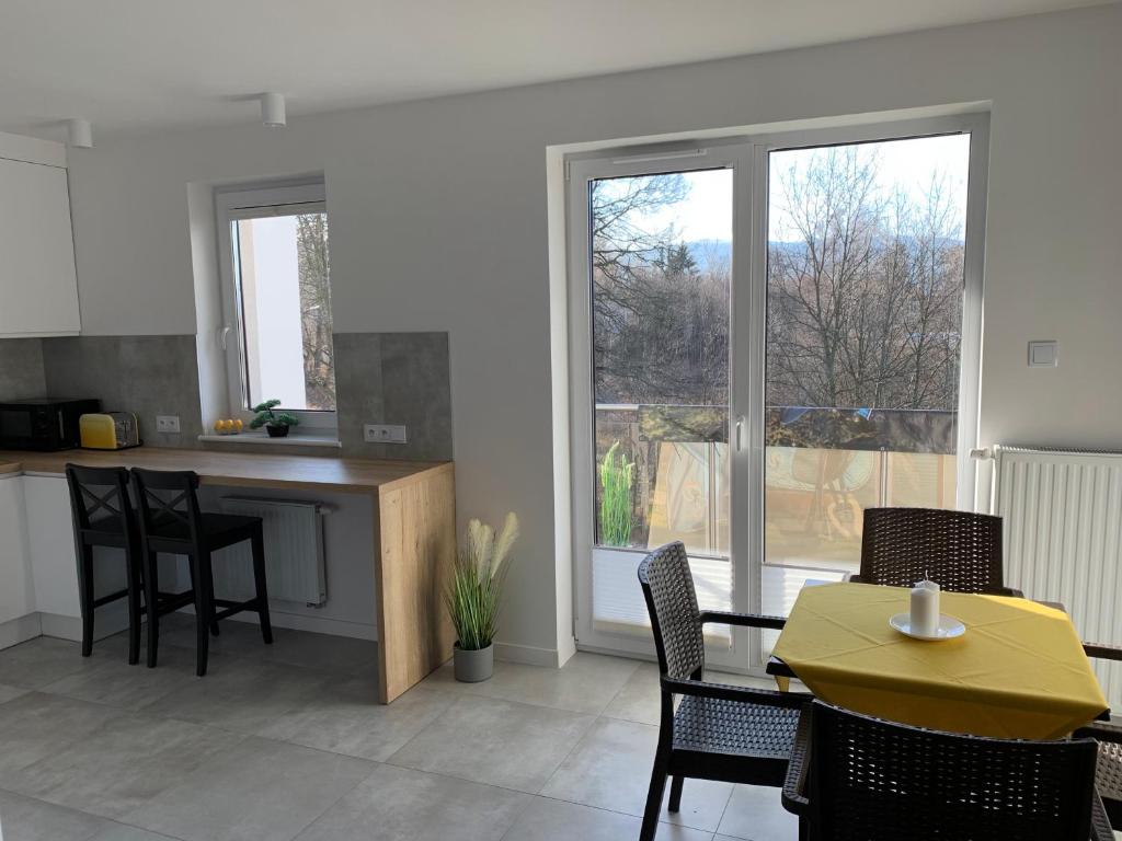 Fotografia z galérie ubytovania Apartament Cieplice v destinácii Jelenia Góra