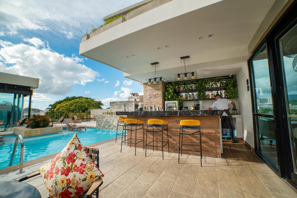 Bazén v ubytování Hotel Boutique Maree nebo v jeho okolí
