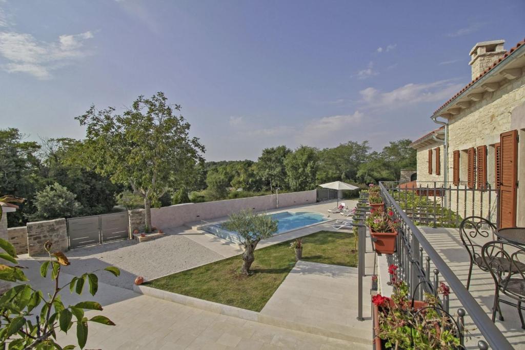 Bazén v ubytování Villa Marija in Pekici (Haus für 8-10 Personen) nebo v jeho okolí