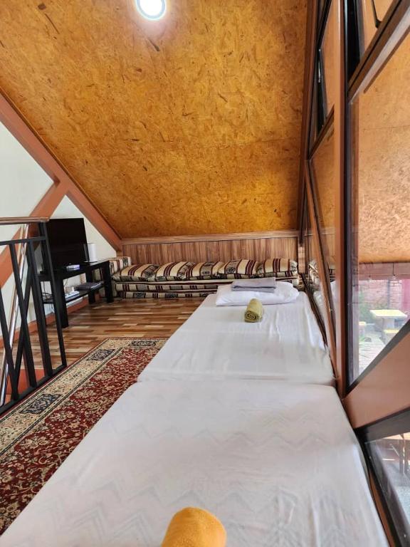 Postel nebo postele na pokoji v ubytování Homestay Umbai Kelana