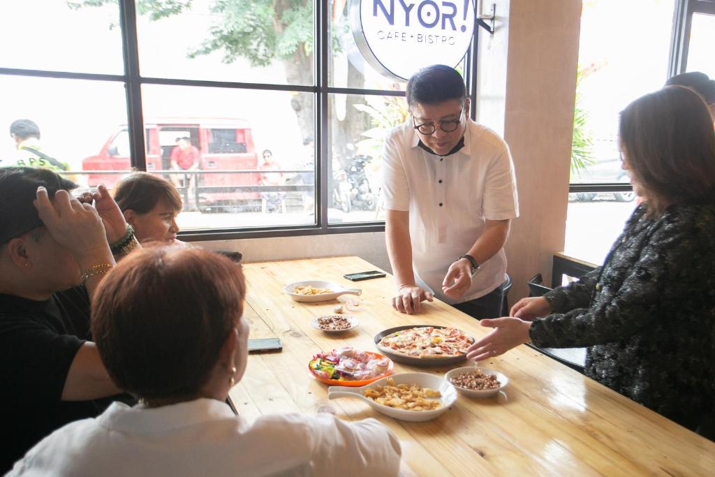 HappyNest Hostel Cebu 투숙객