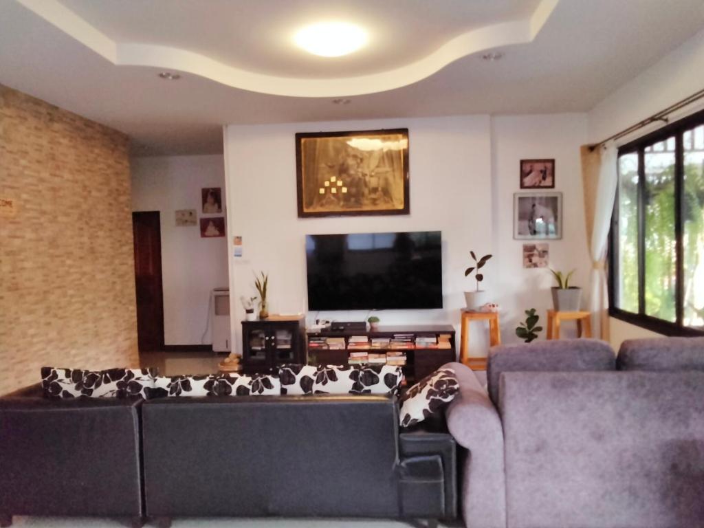 TV a/nebo společenská místnost v ubytování Wilderness